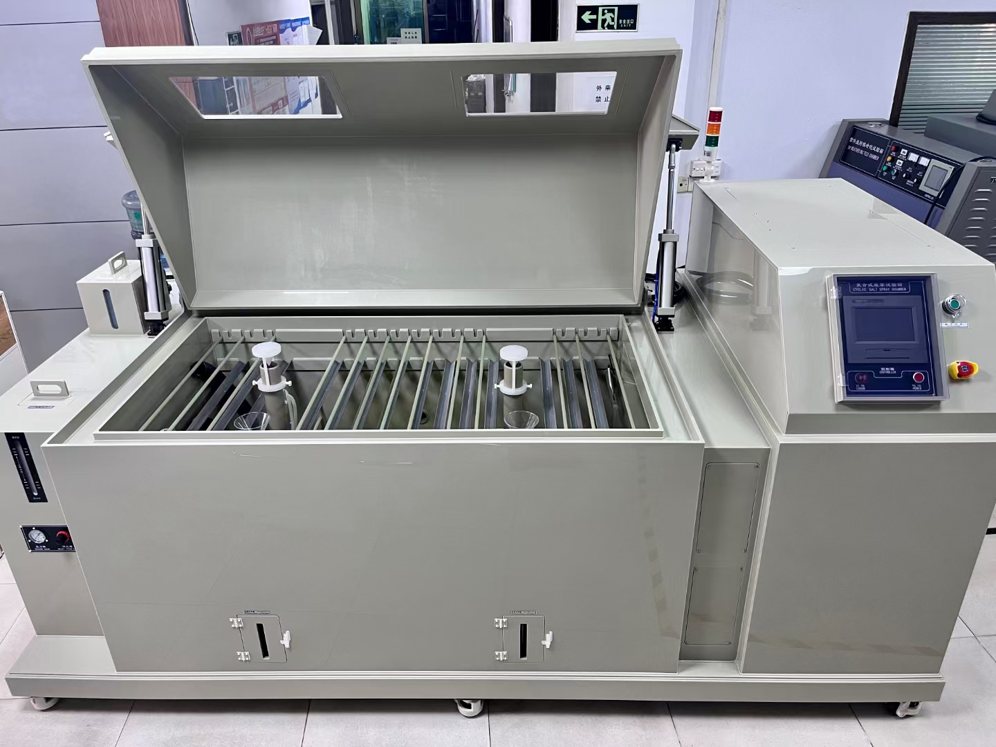 恒溫恒濕試驗(yàn)箱,復(fù)合式鹽霧試驗(yàn)箱